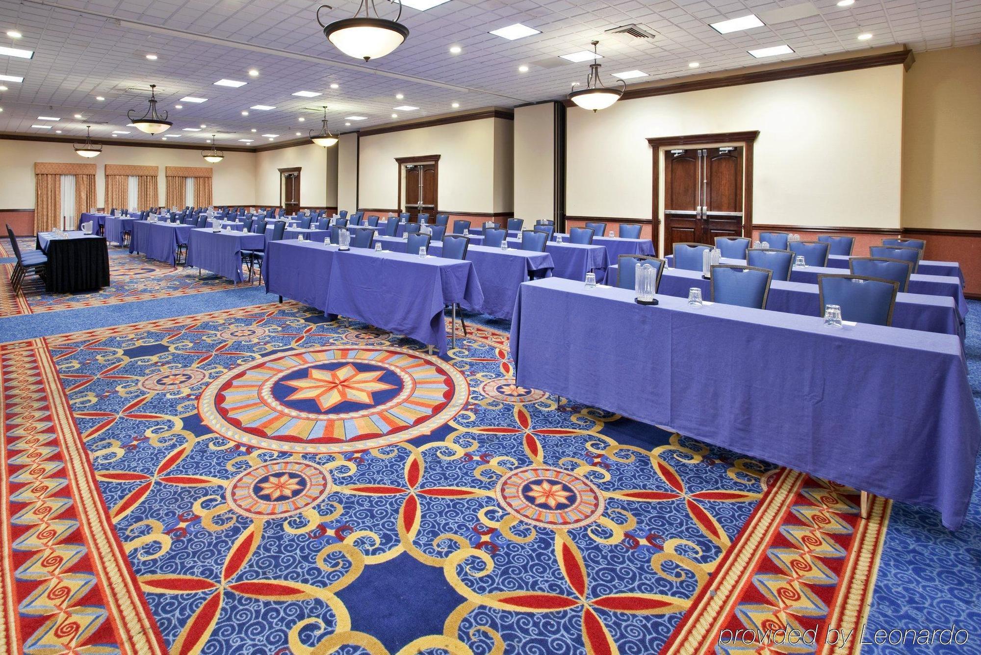 Holiday Inn Columbus North I-270 Worthington Facilities photo
